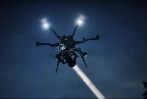無人機照明.png 無人機照明.png